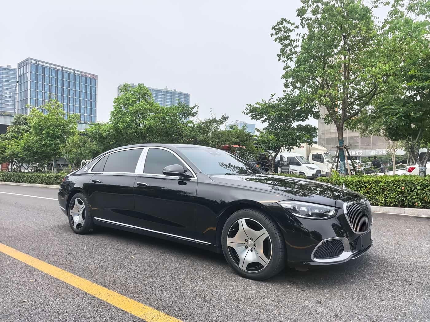 2022 Mercedes-Benz Maybach S-Class Black, 40,000 km, China export – photo 3