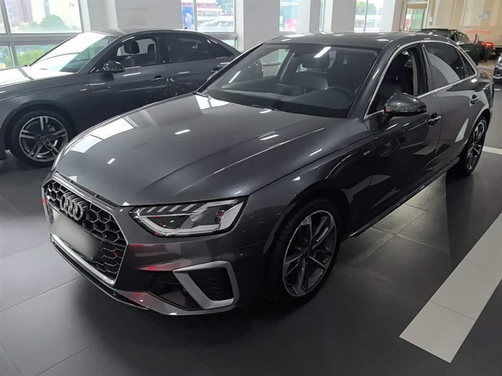 2021 Audi A4L 银灰色, 61,800 km, China export – photo 2