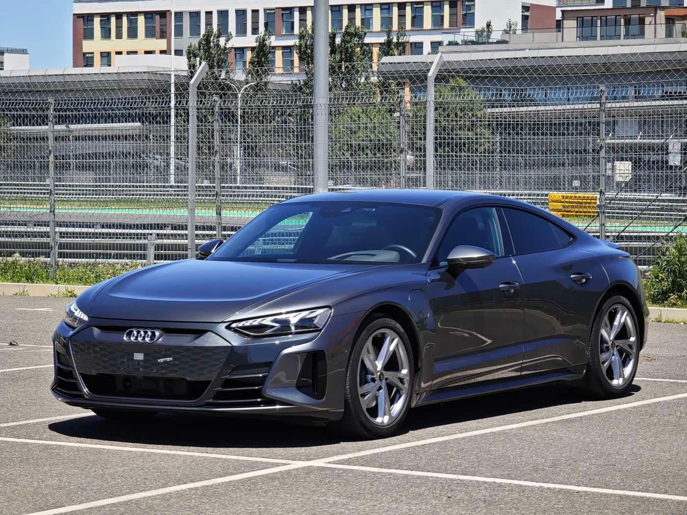 2023 Audi e-tron GT Black, 38,000 km, China export – photo 1