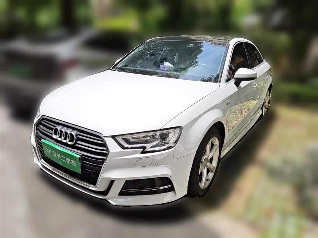 2017 Audi A3 White, 30,300 km, China export – photo 2
