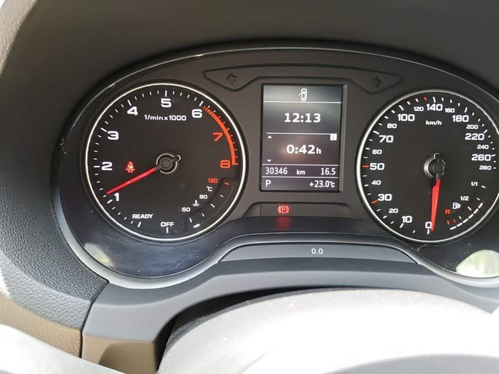 2017 Audi A3 White, 30,300 km, China export – photo 5