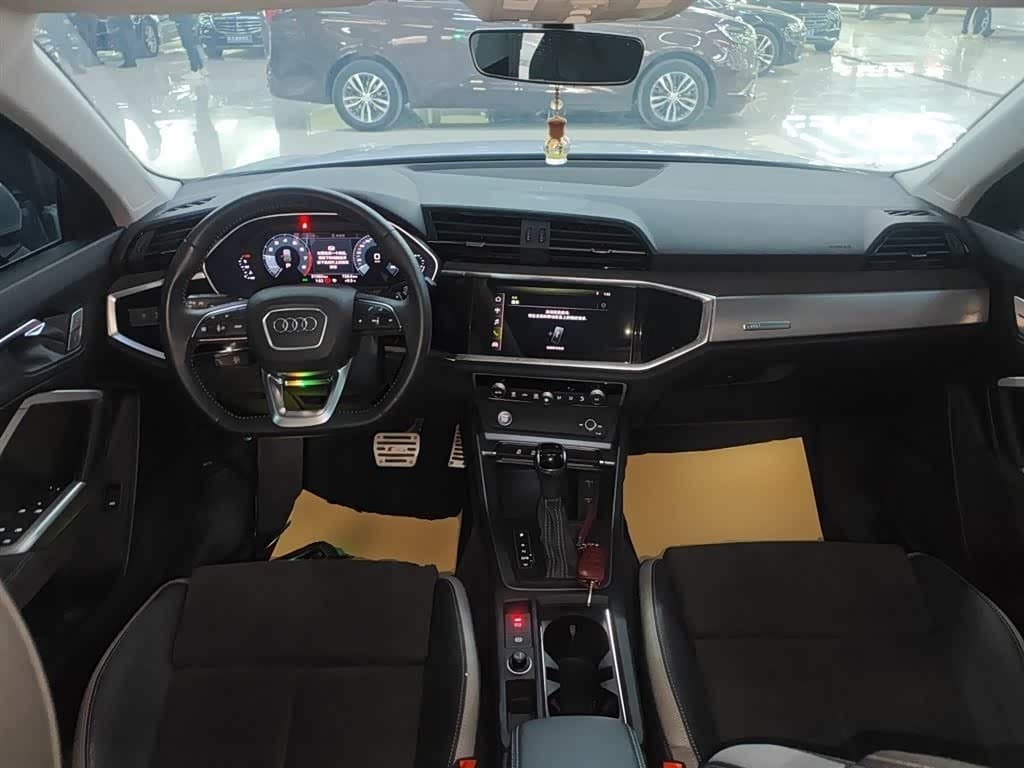 2020 Audi Q3 White, 51,600 km, China export – photo 6