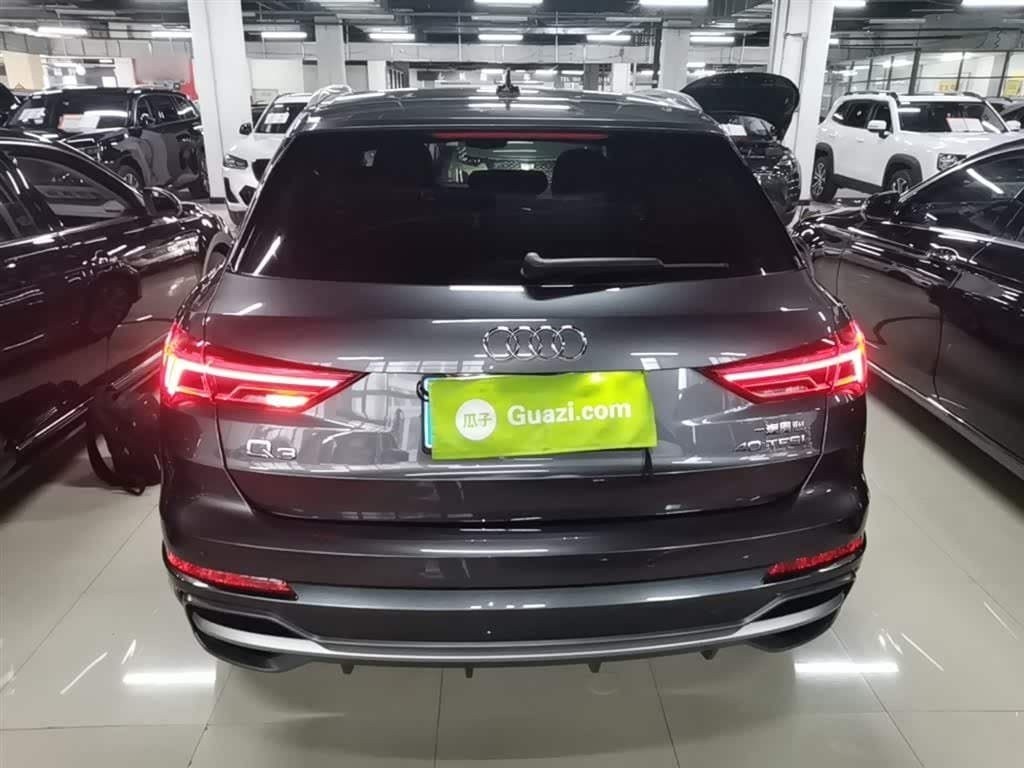 2020 Audi Q3 银灰色, 73,500 km, China export – photo 6
