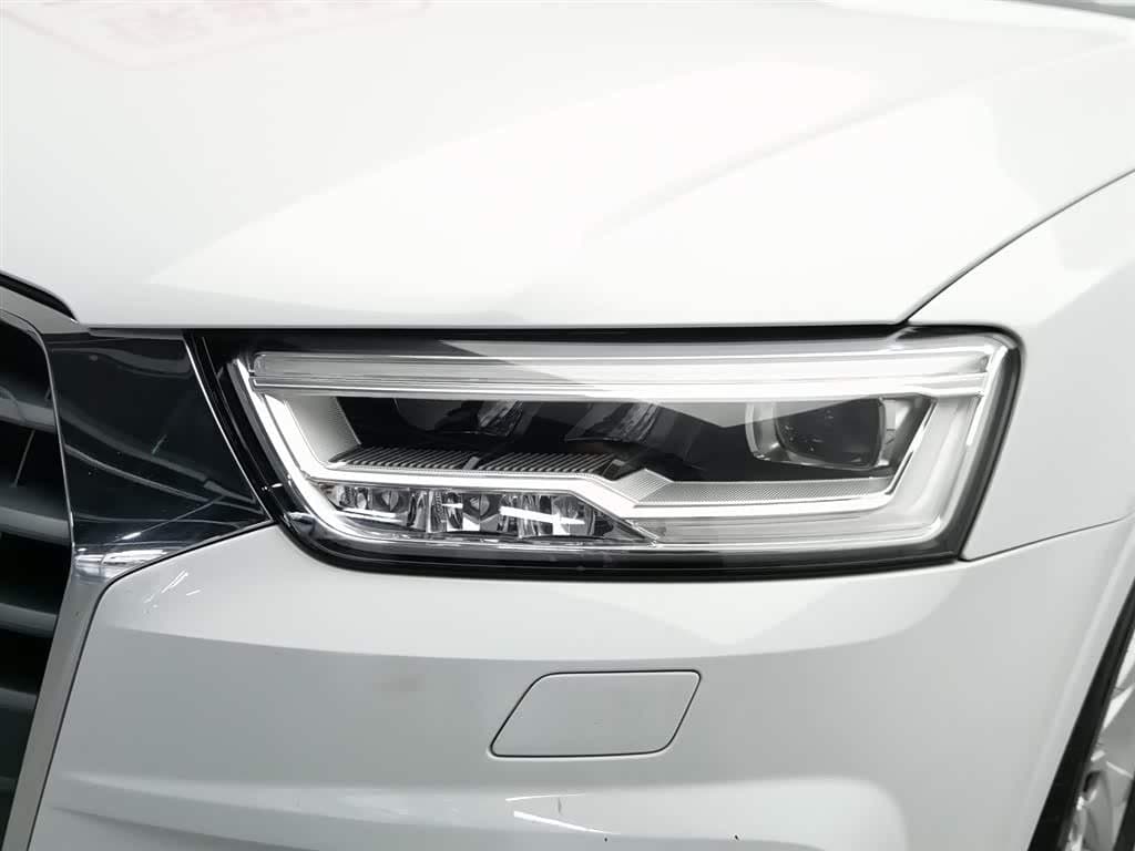 2017 Audi Q3 White, 117,900 km, China export – photo 7