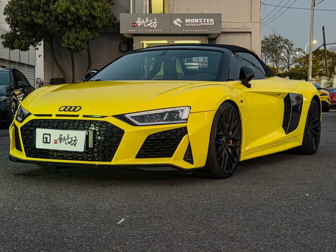2017 Audi R8 Yellow, 29,000 km, China export – photo 1
