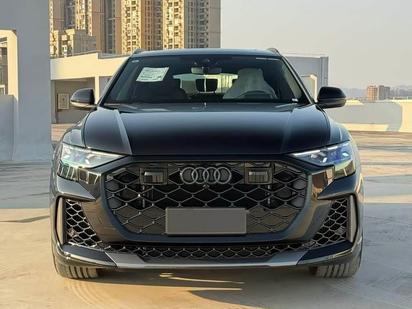 2025 Audi RS Q8 Black, 10,000 km, China export – photo 2
