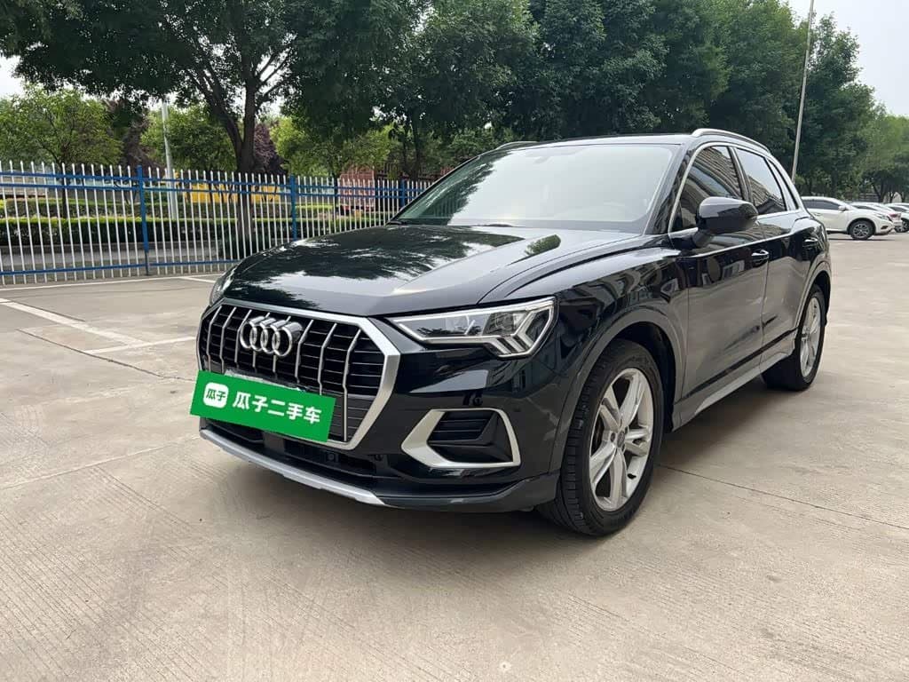 2020 Audi Q3 Black, 78,000 km, China export – photo 2