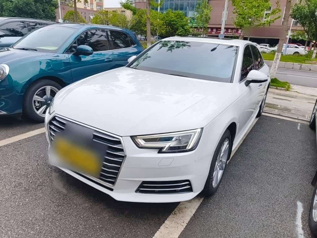 2017 Audi A4L White, 82,800 km, China export – photo 1