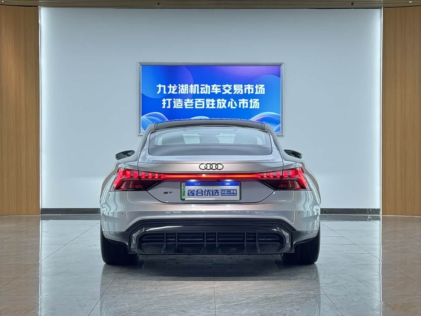2023 Audi e-tron GT 银灰色, 27,900 km, China export – photo 5