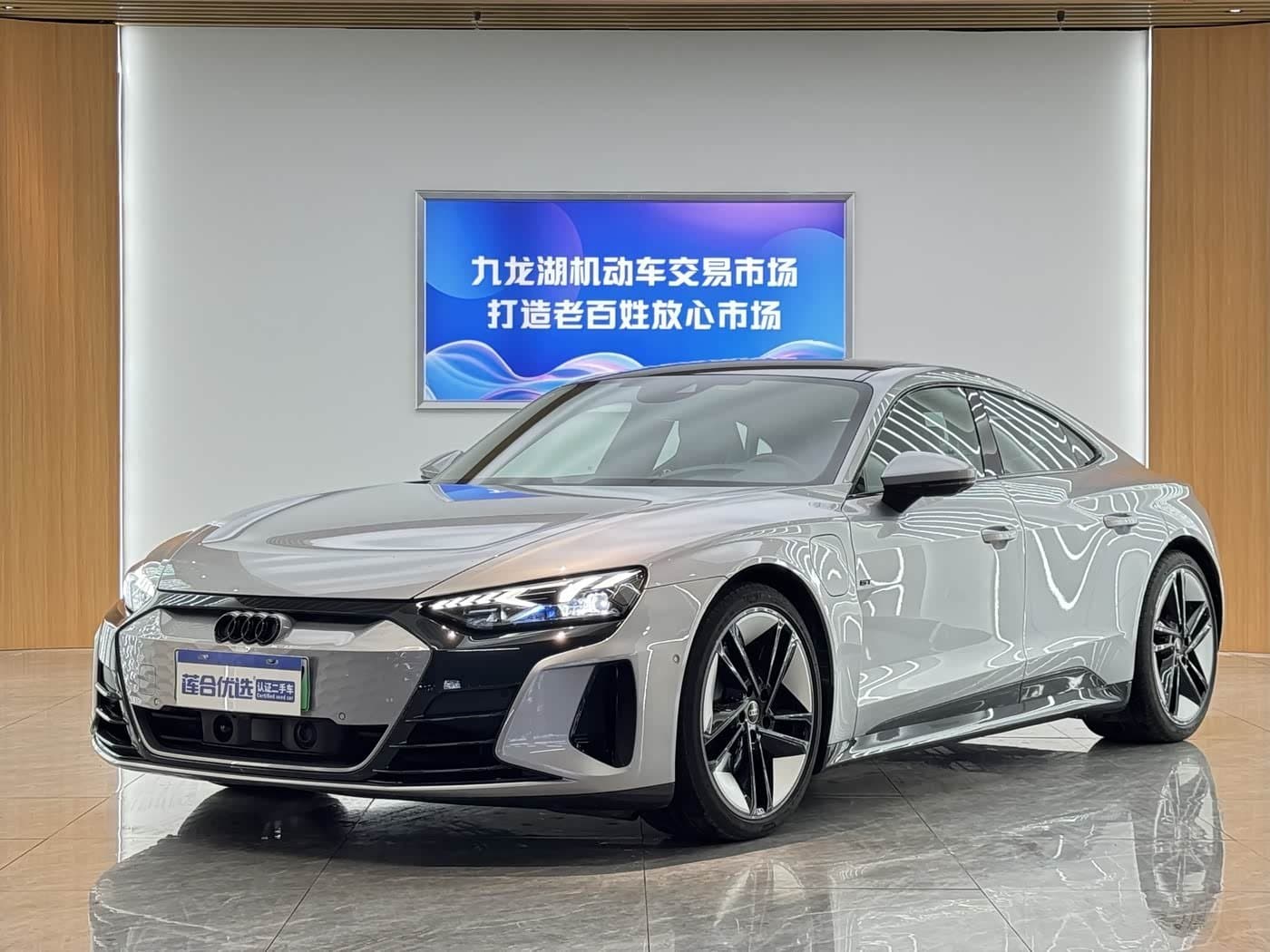 2023 Audi e-tron GT 银灰色, 27,900 km, China export – photo 1