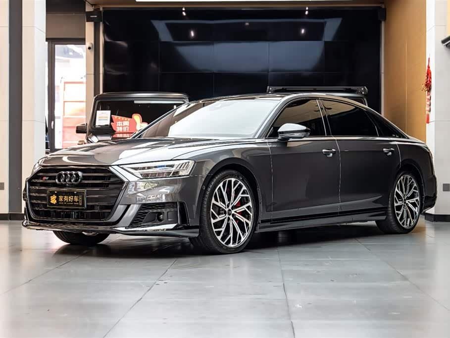 2020 Audi S8 银灰色, 61,600 km, China export – photo 1