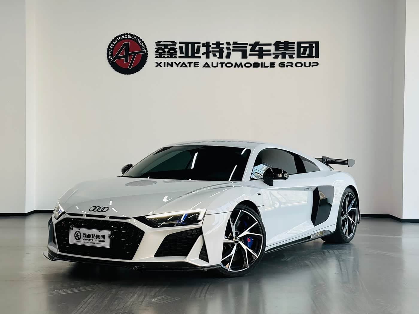 2021 Audi R8 White, 13,000 km, China export – photo 1