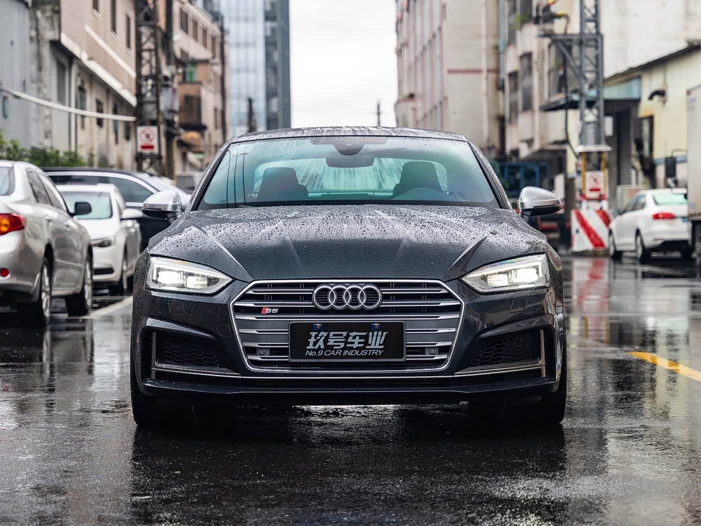 2017 Audi S5 Black, 66,000 km, China export – photo 2