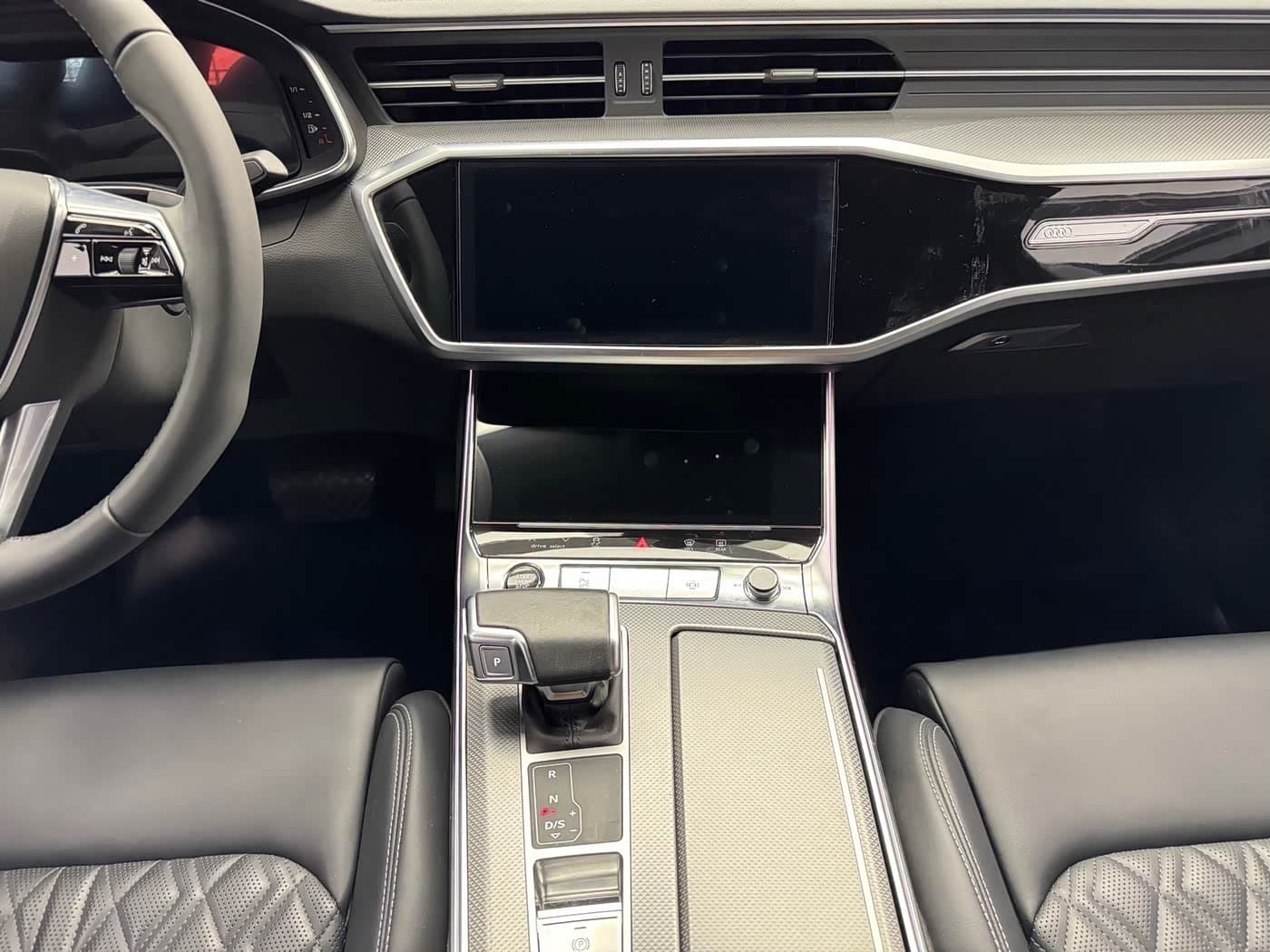 2024 Audi A6L Black, 2,000 km, China export – photo 7