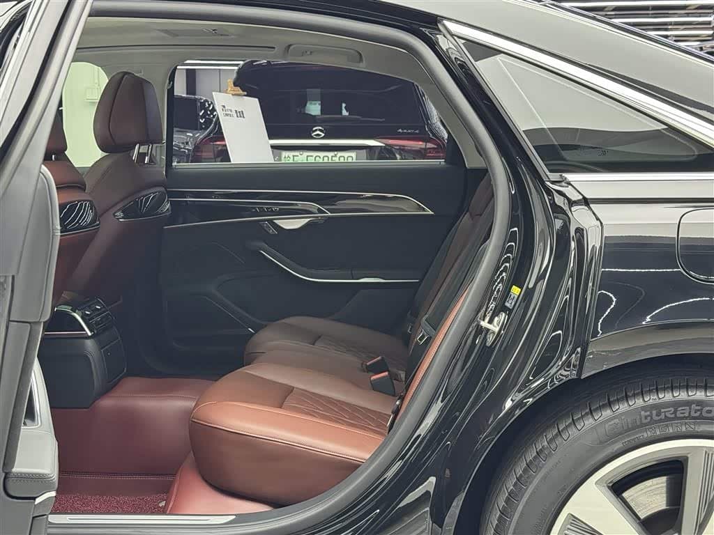 2021 Audi A8 New Energy Black, 50,700 km, China export – photo 7