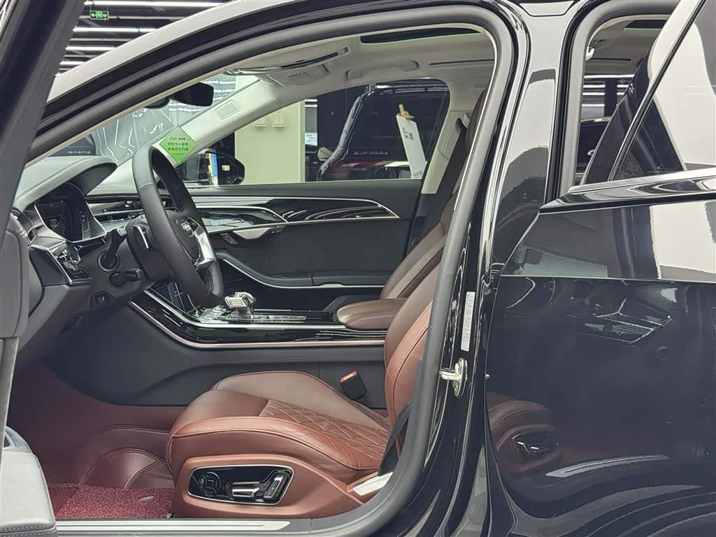 2021 Audi A8 New Energy Black, 50,700 km, China export – photo 6