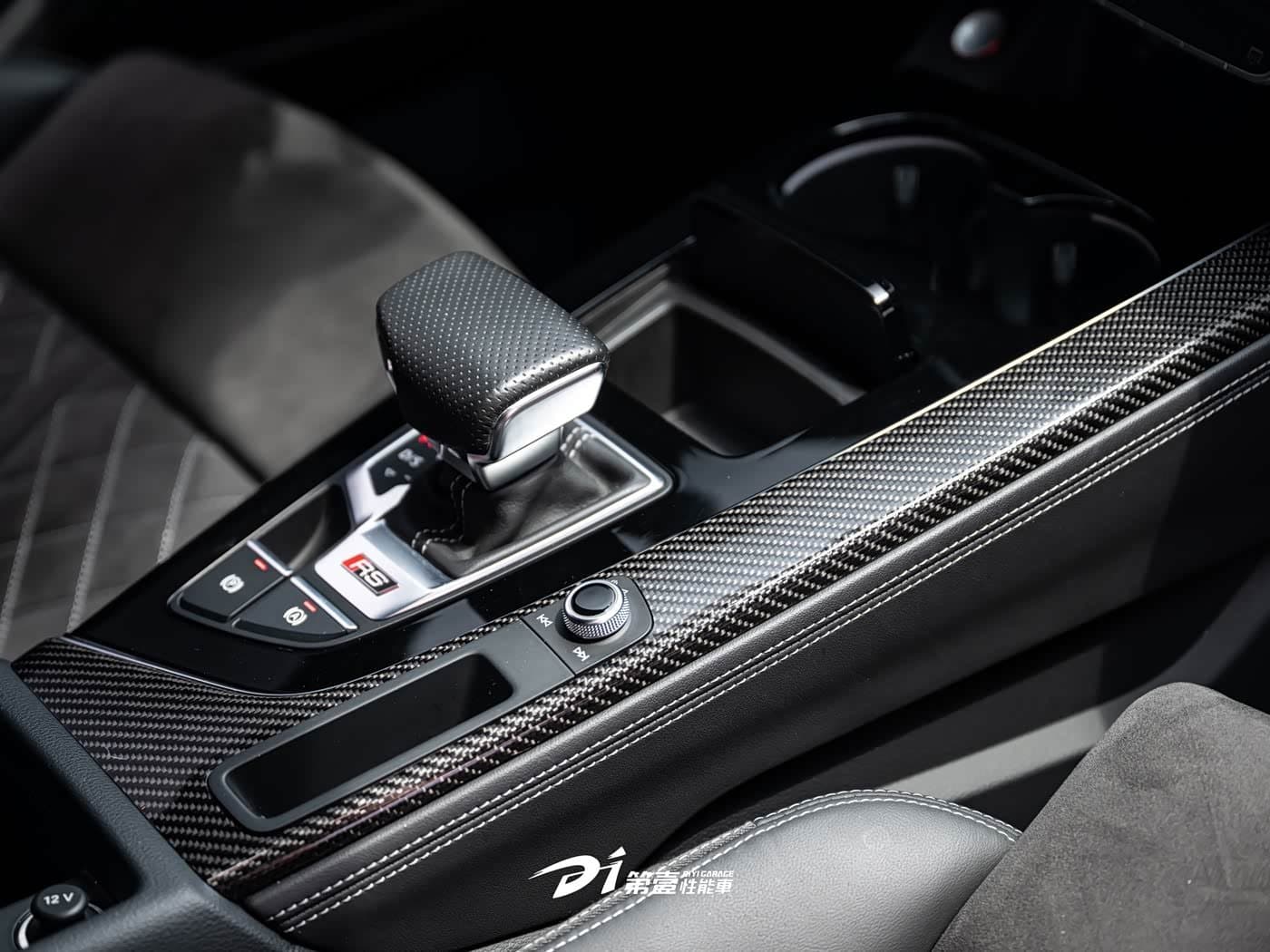 2021 Audi RS 4 银灰色, 56,000 km, China export – photo 7
