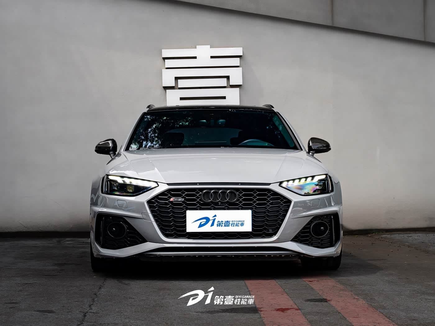 2021 Audi RS 4 银灰色, 56,000 km, China export – photo 1