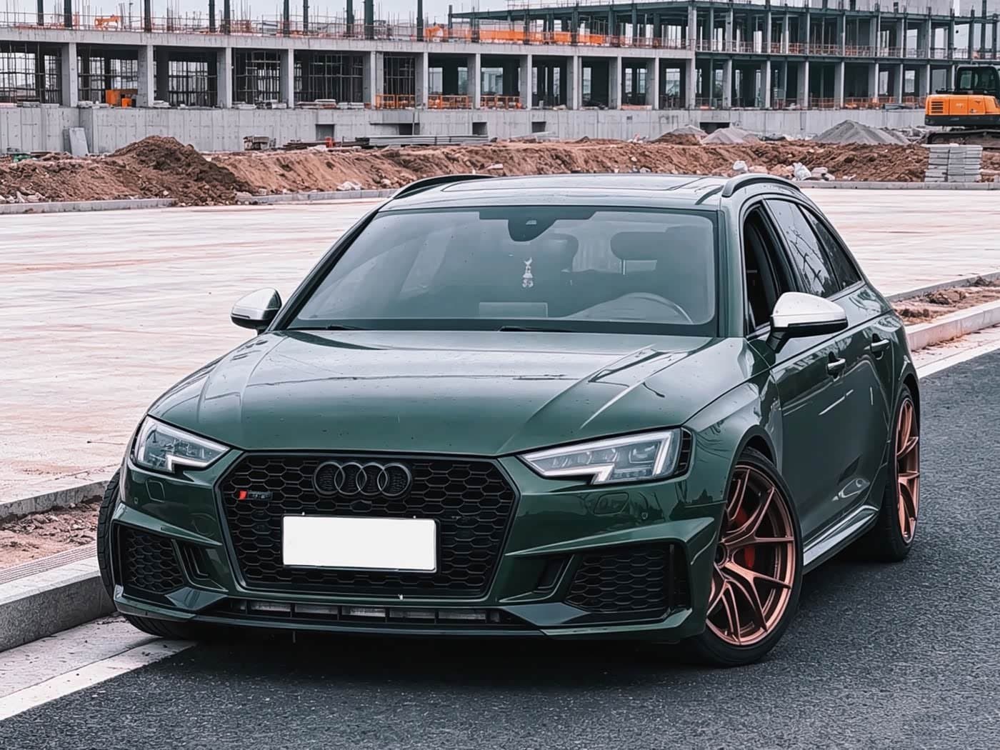 2019 Audi RS 4 Green, 65,000 km, China export – photo 1