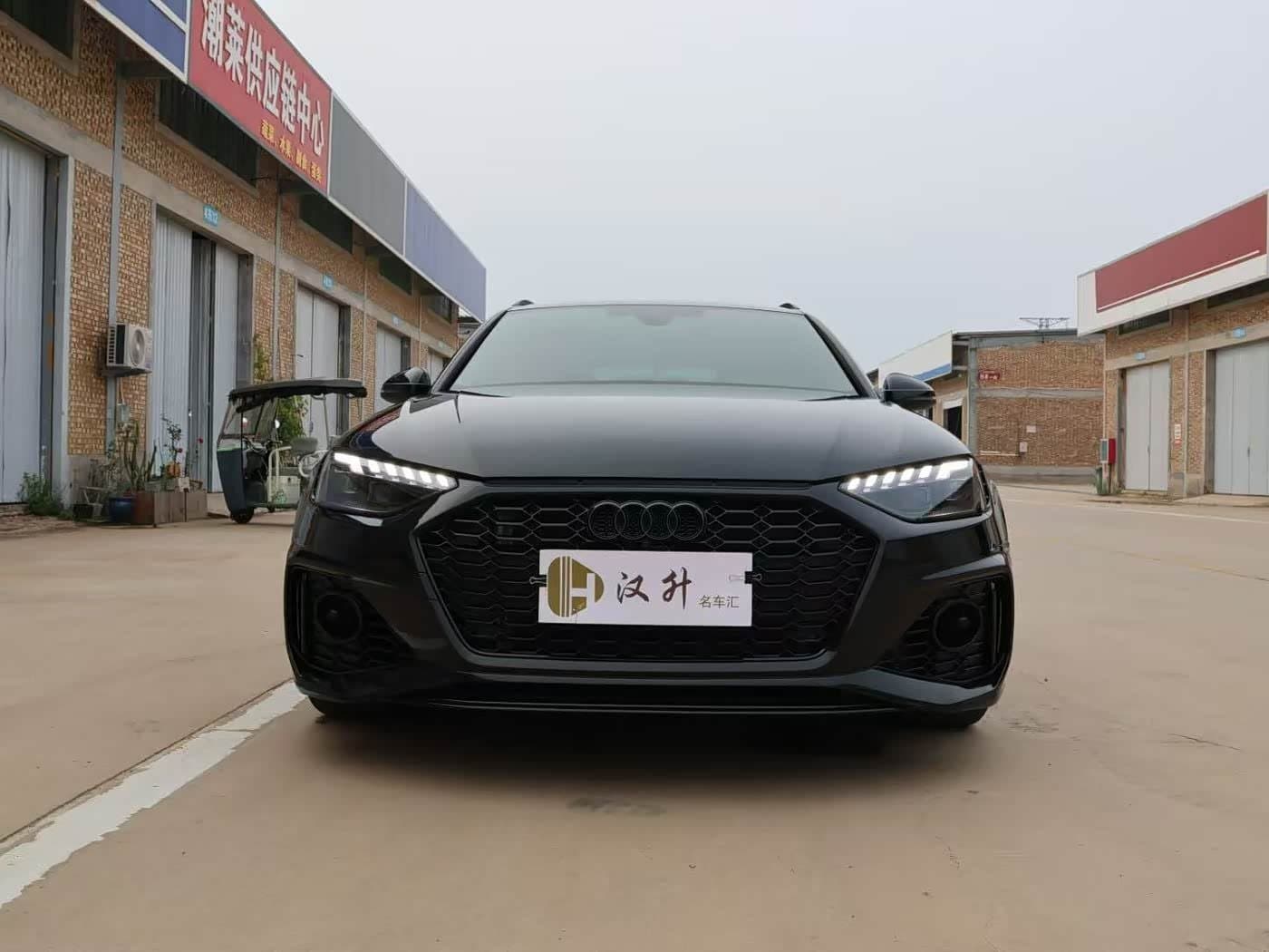 2023 Audi RS 4 Black, 3,000 km, China export – photo 2