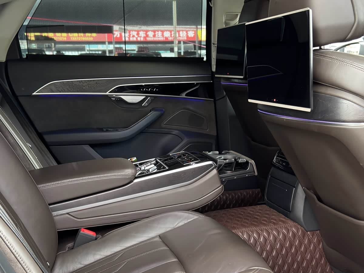 2019 Audi A8 Black, 105,000 km, China export – photo 6
