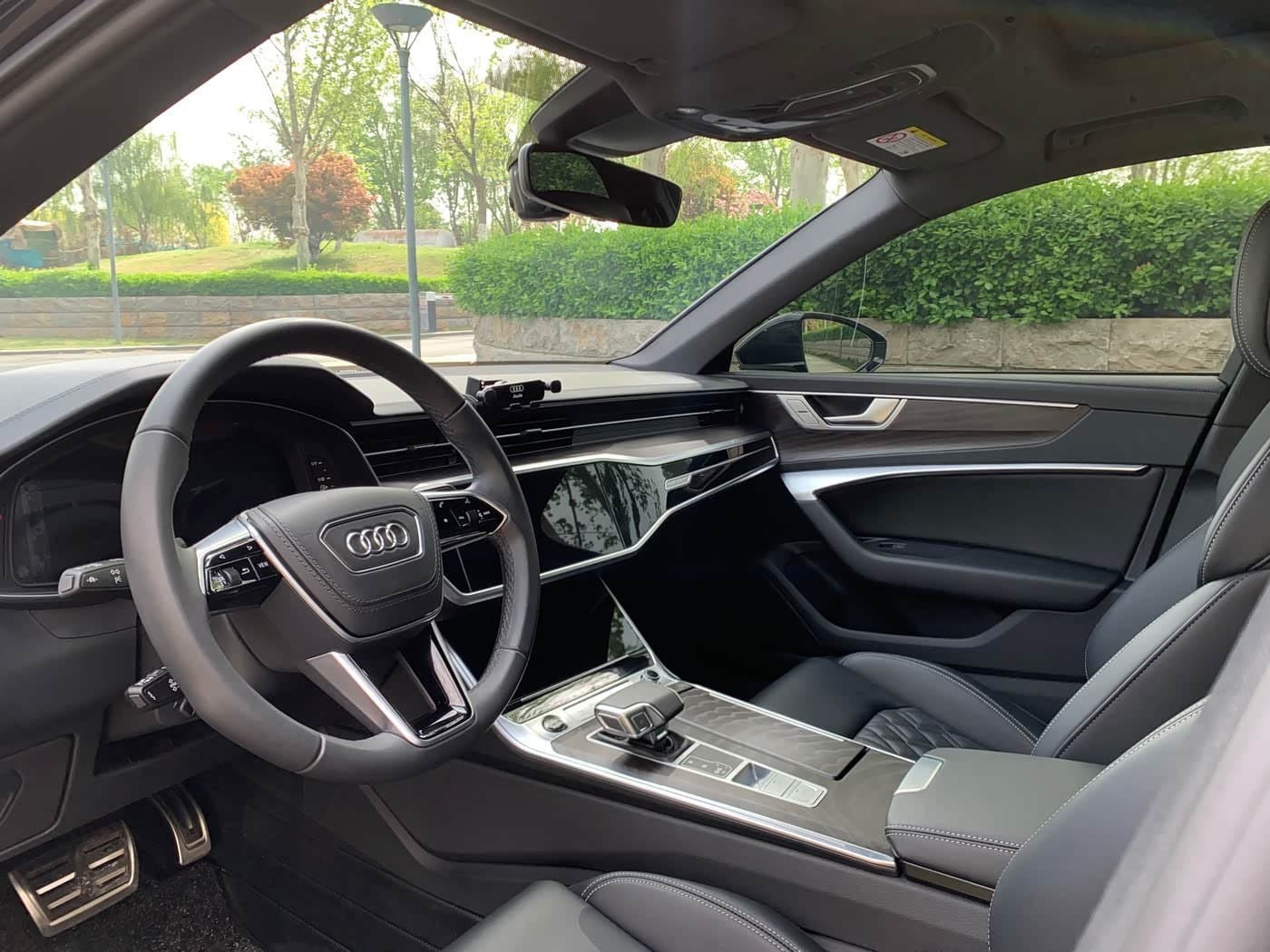 2024 Audi A6L Black, 12,000 km, China export – photo 4
