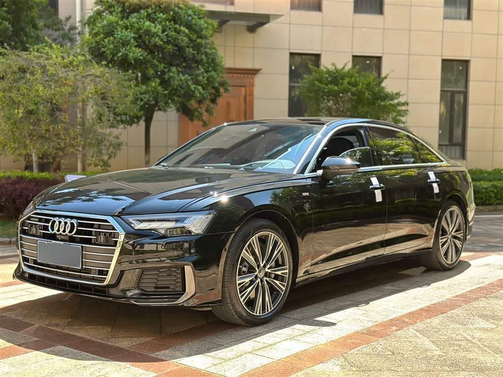 2020 Audi A6L Black, 43,700 km, China export – photo 1