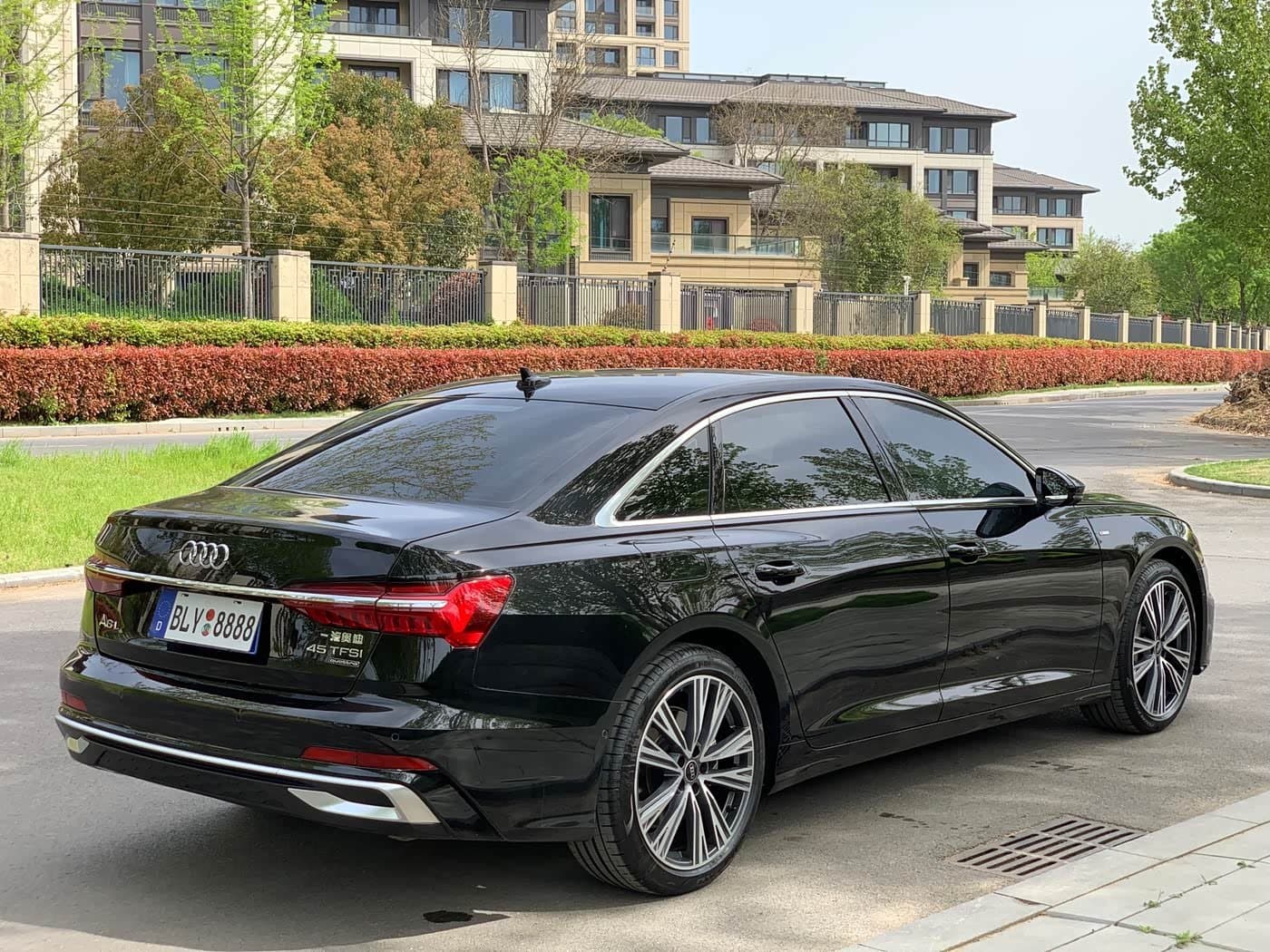 2024 Audi A6L Black, 12,000 km, China export – photo 7