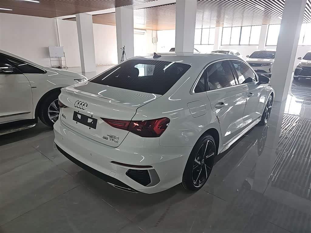 2021 Audi A3 White, 35,400 km, China export – photo 5