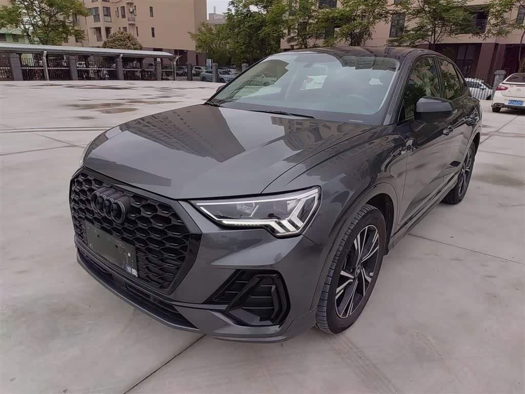 2022 Audi Q3 Sportback 银灰色, 52,500 km, China export – photo 1