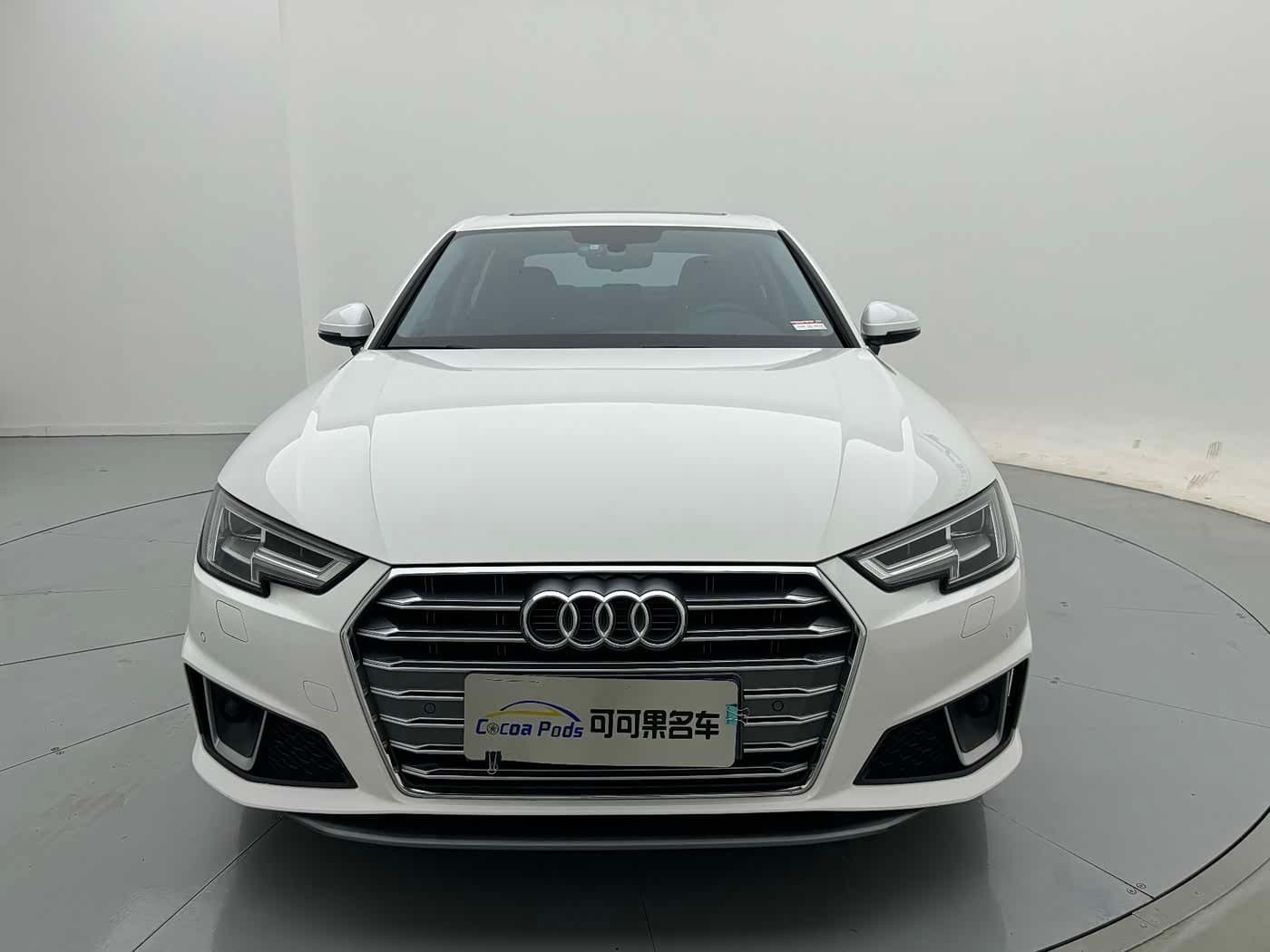 2018 Audi A4L White, 65,000 km, China export – photo 4