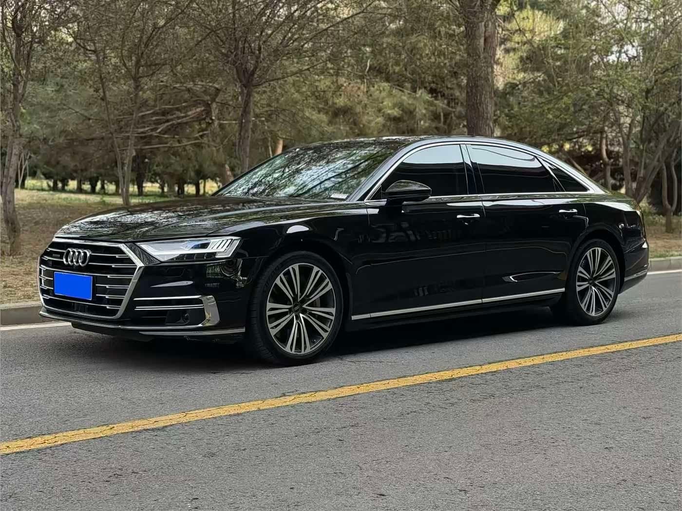 2021 Audi A8 Black, 20,000 km, China export – photo 2