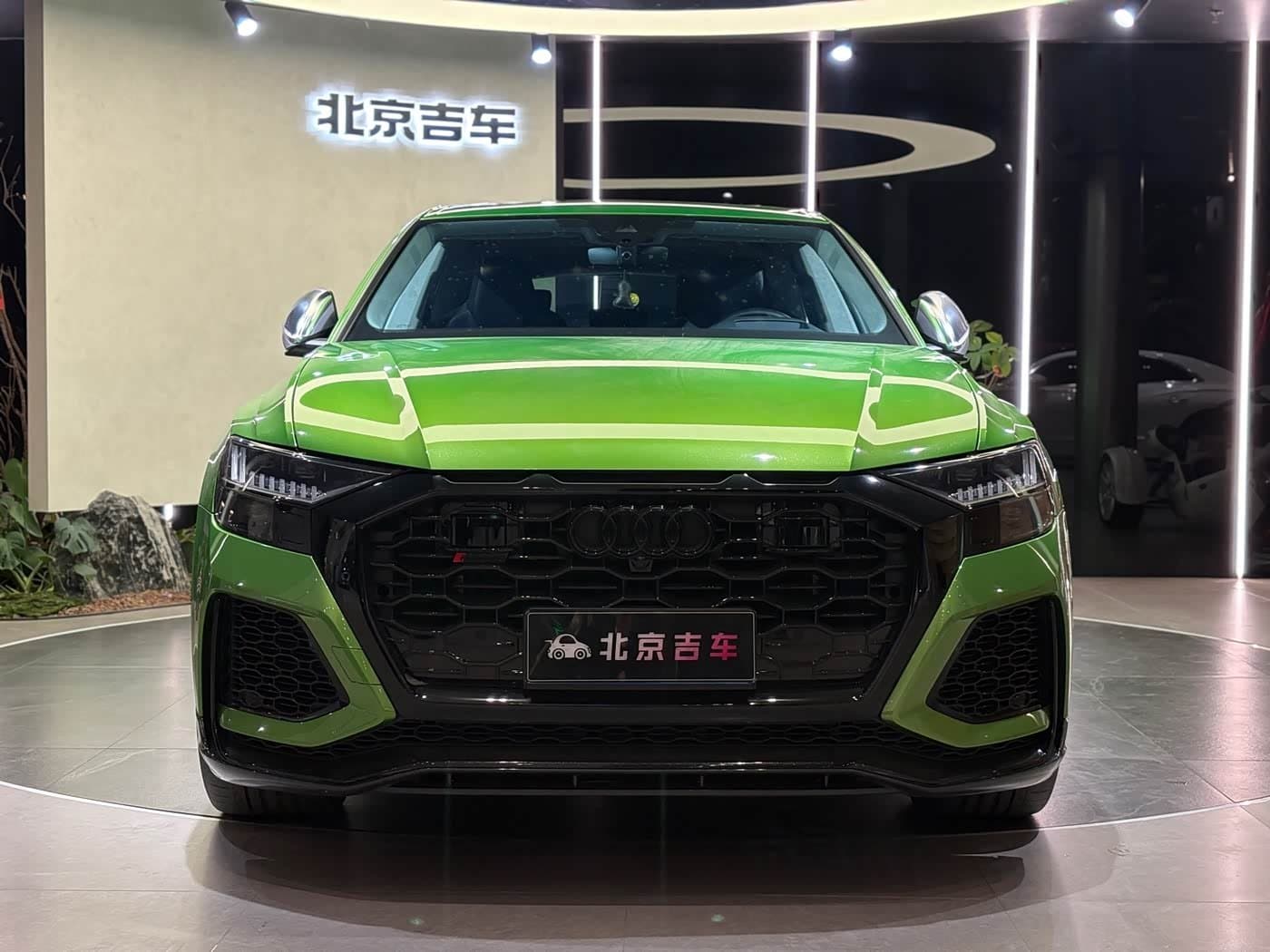 2021 Audi RS Q8 Green, 33,100 km, China export – photo 2