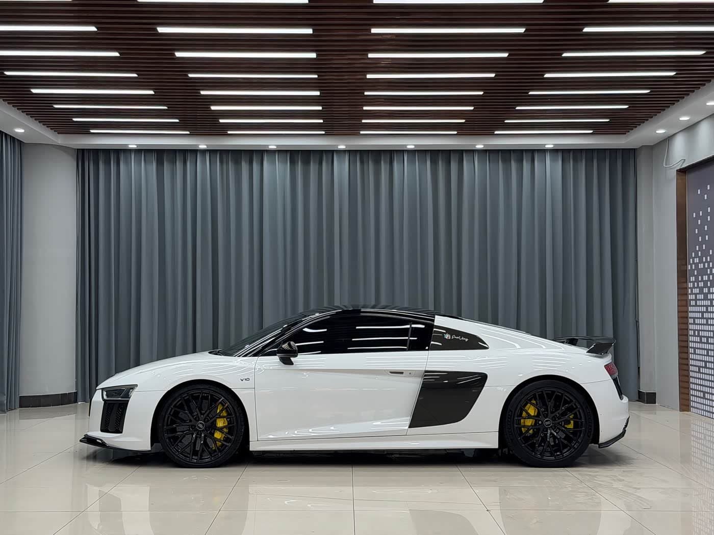 2016 Audi R8 White, 42,000 km, China export – photo 3