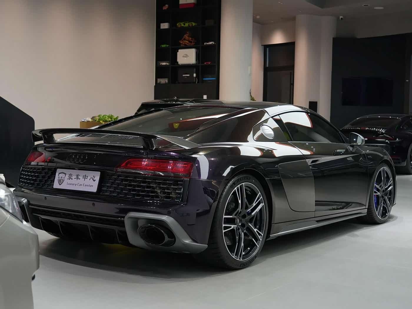 2021 Audi R8 Red, 8,000 km, China export – photo 7
