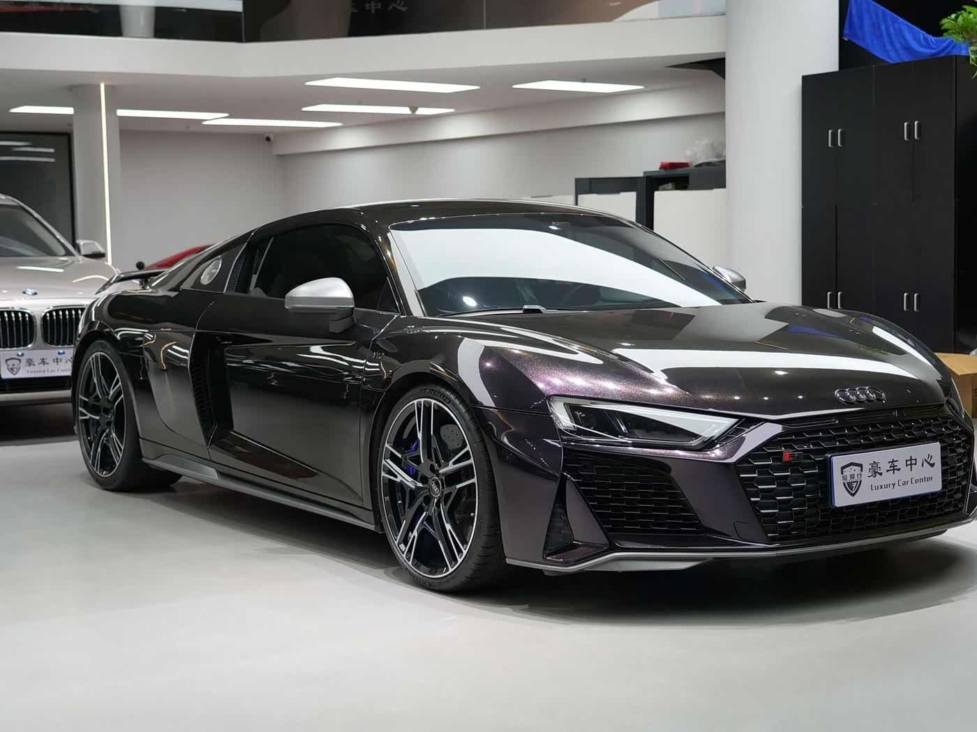 2021 Audi R8 Red, 8,000 km, China export – photo 5