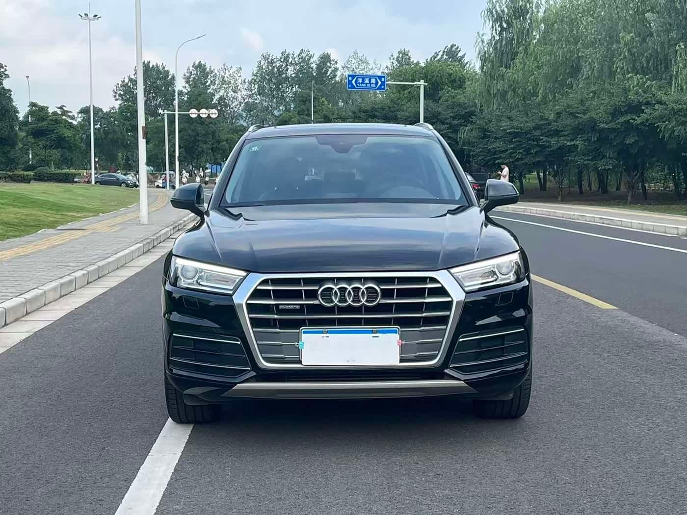 - Audi Q5L Black, 90,000 km, China export – photo 3