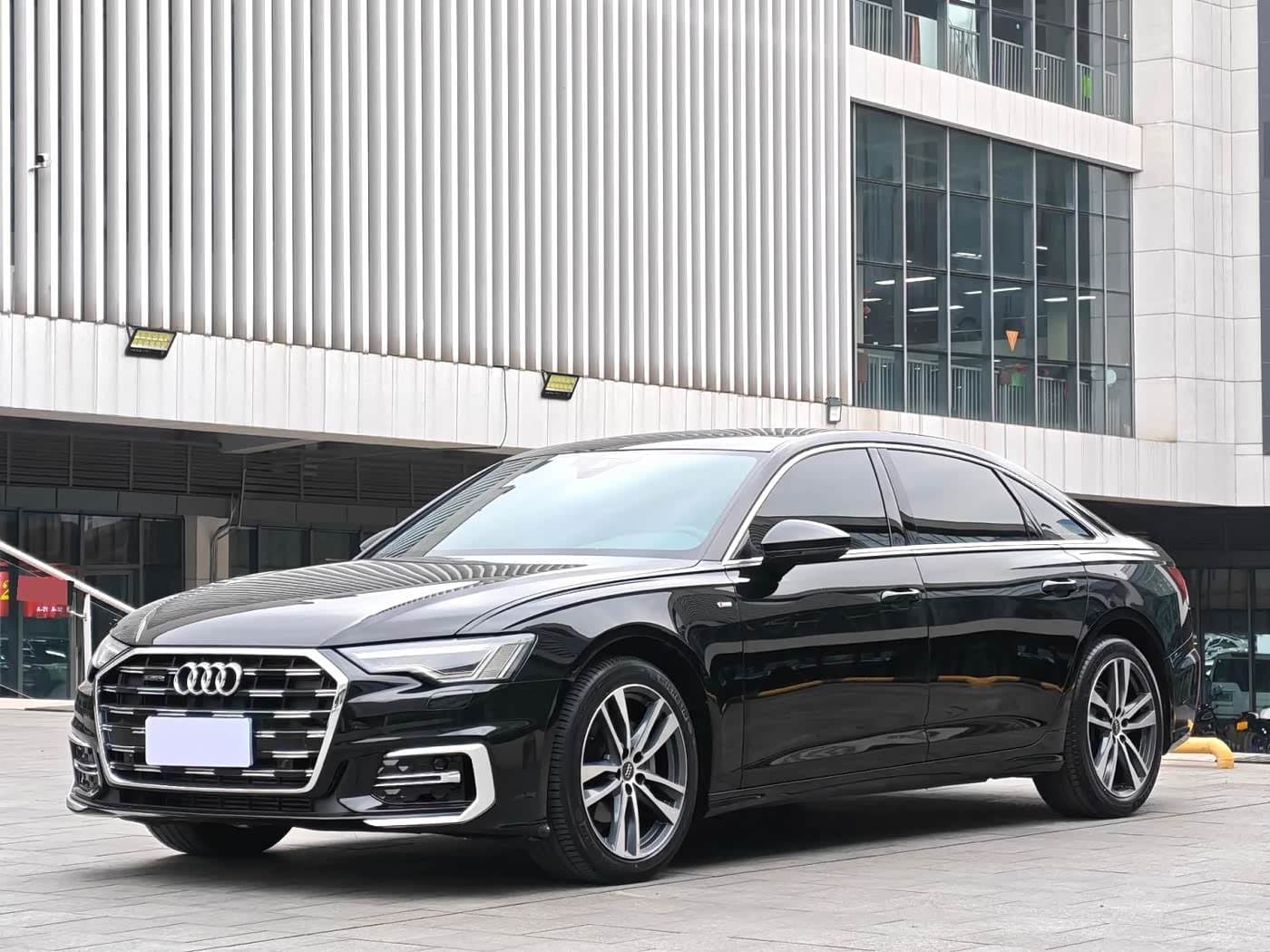 2019 Audi A6L Black, 50,000 km, China export – photo 1