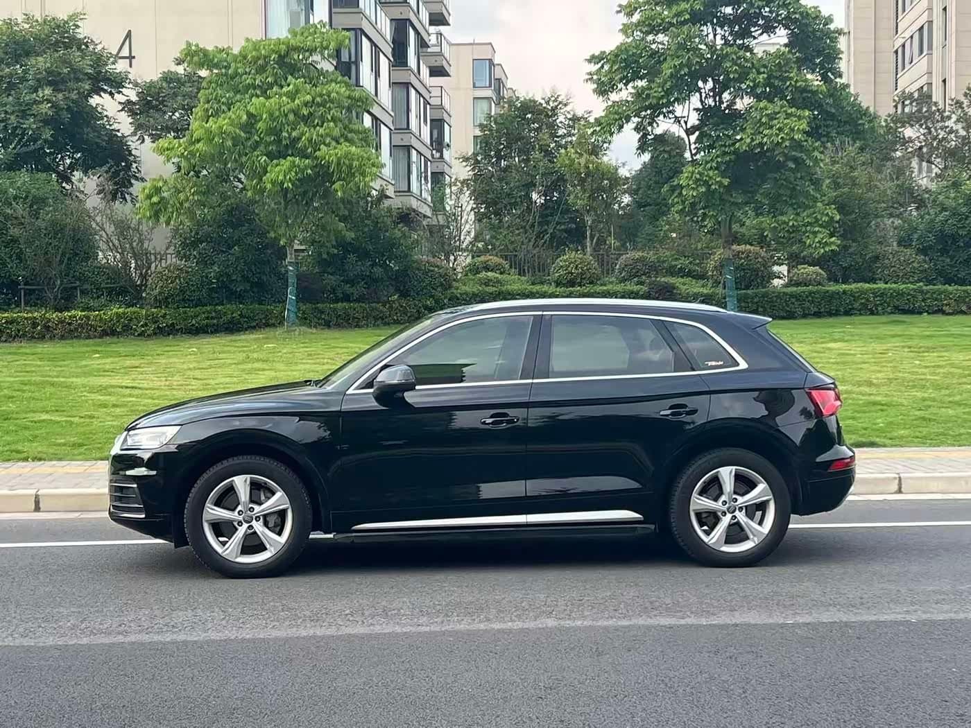 - Audi Q5L Black, 90,000 km, China export – photo 6