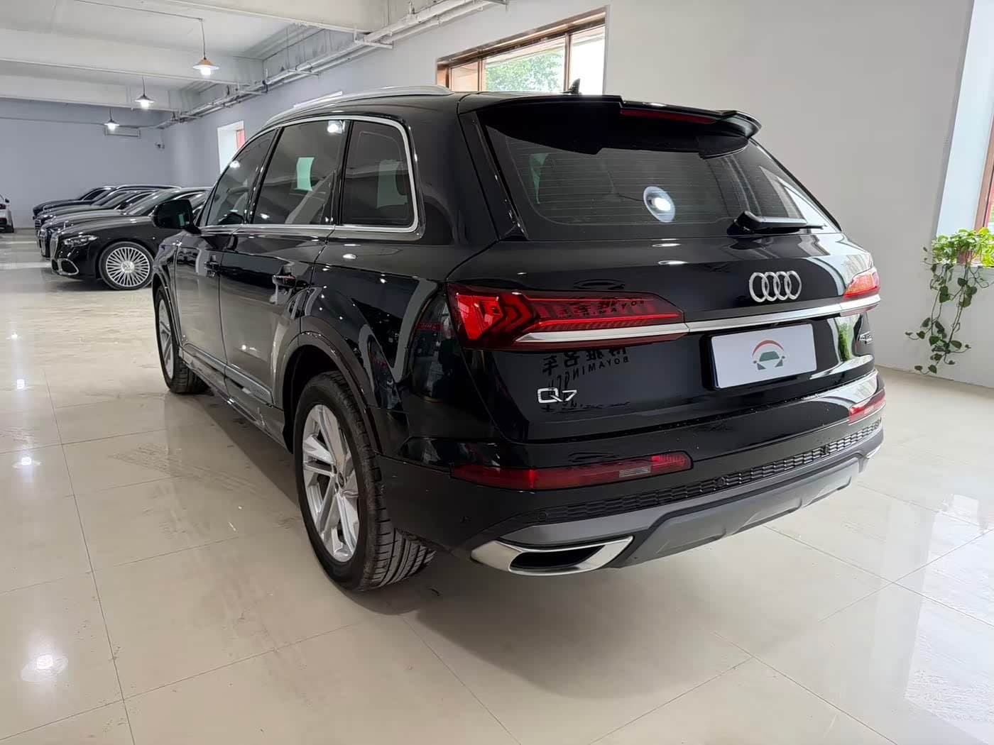 2022 Audi Q7 Black, 16,000 km, China export – photo 4
