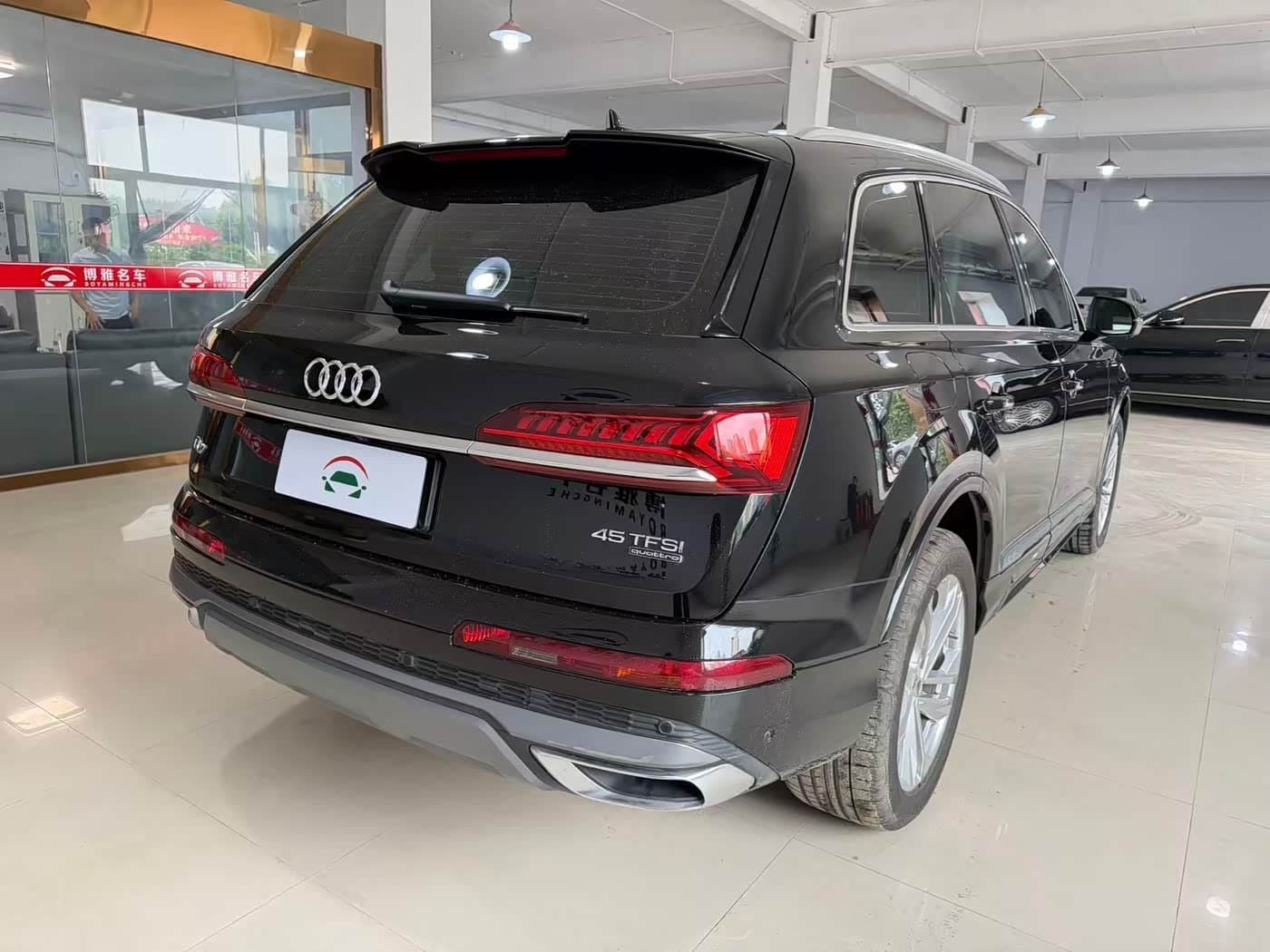 2022 Audi Q7 Black, 16,000 km, China export – photo 5