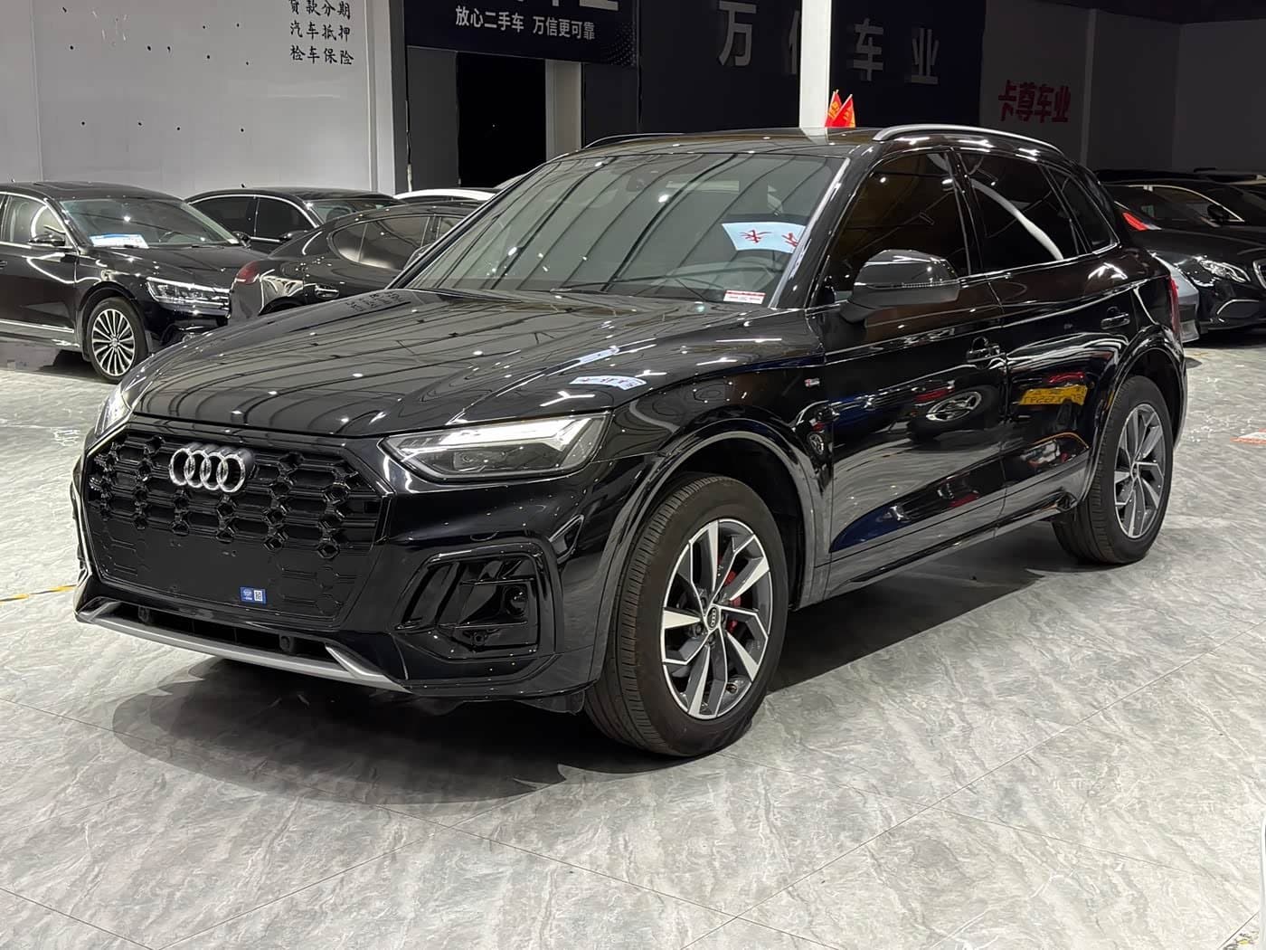 2023 Audi Q5L Black, 10,000 km, China export – photo 1