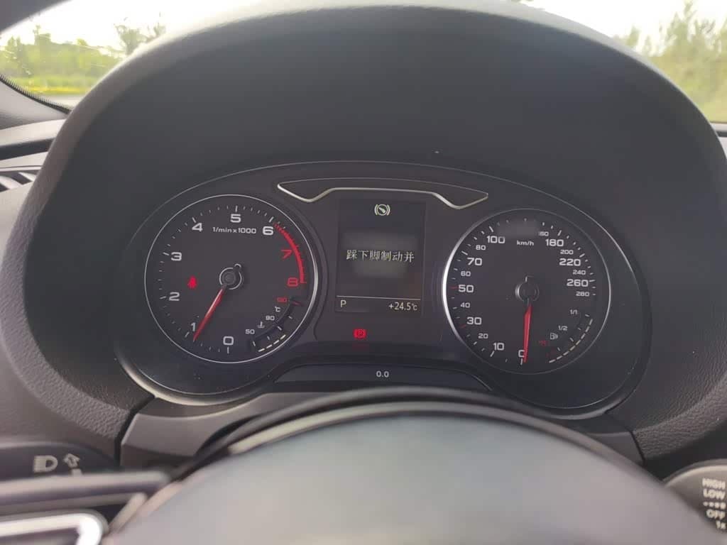 2015 Audi A3 White, 94,300 km, China export – photo 4