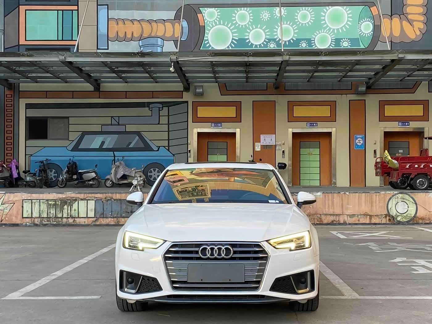 2018 Audi A4L White, 73,000 km, China export – photo 2