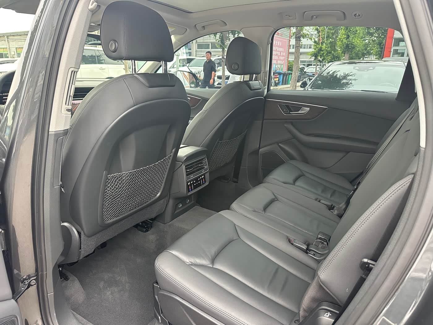2020 Audi Q7 银灰色, 43,000 km, China export – photo 7