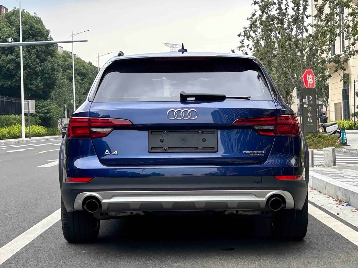2016 Audi A4 Blue, 100,000 km, China export – photo 4