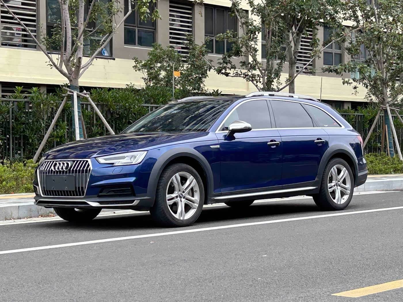 2016 Audi A4 Blue, 100,000 km, China export – photo 1