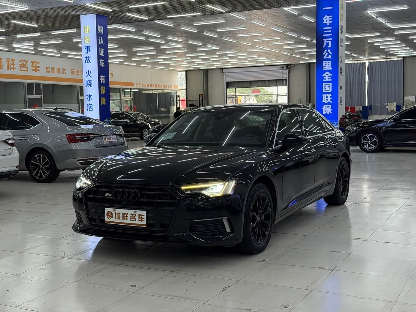 2019 Audi A6L Black, 93,000 km, China export – photo 1