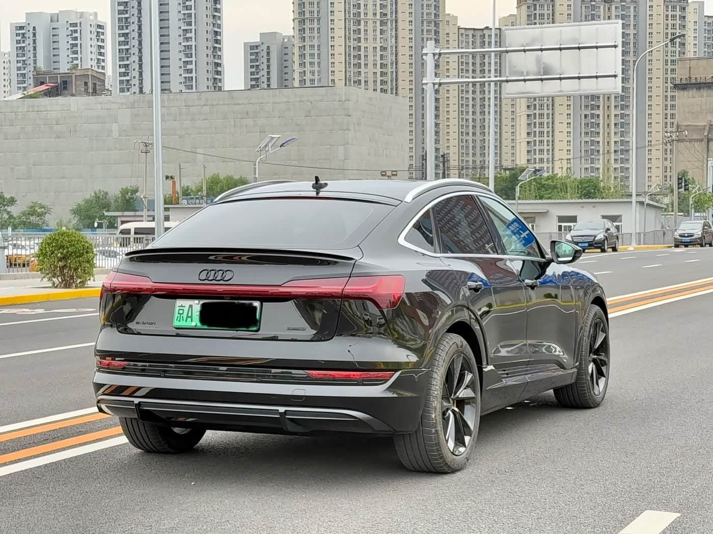 2021 Audi e-tron Black, 32,000 km, China export – photo 5