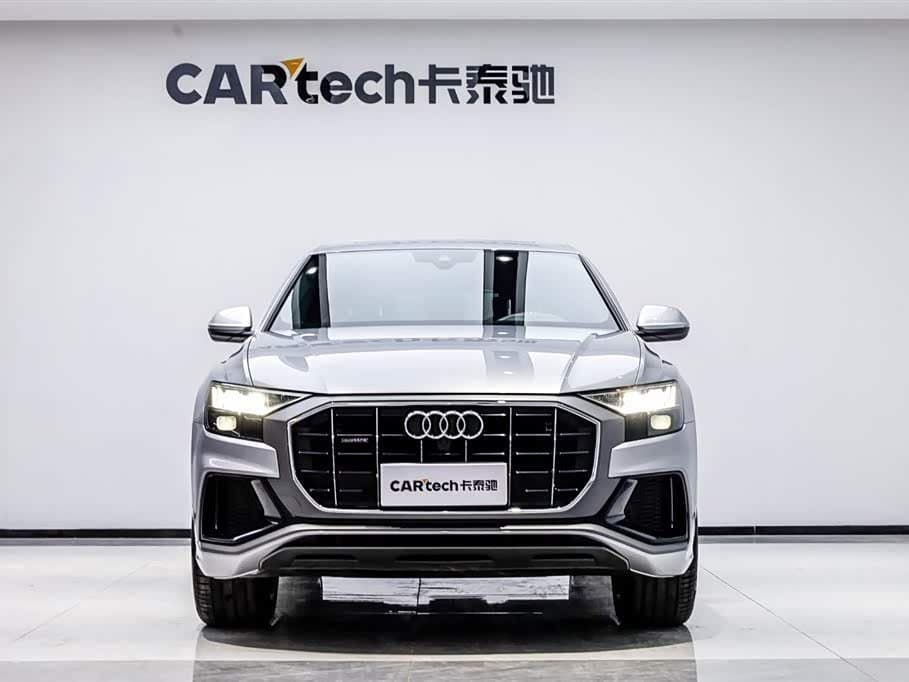 2019 Audi Q8 银灰色, 34,800 km, China export – photo 2